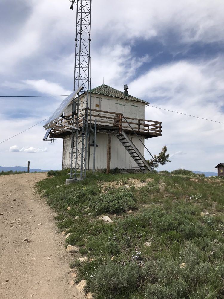 The Thorn Creek Butte lookout has seen better days but the view is still spectacular.