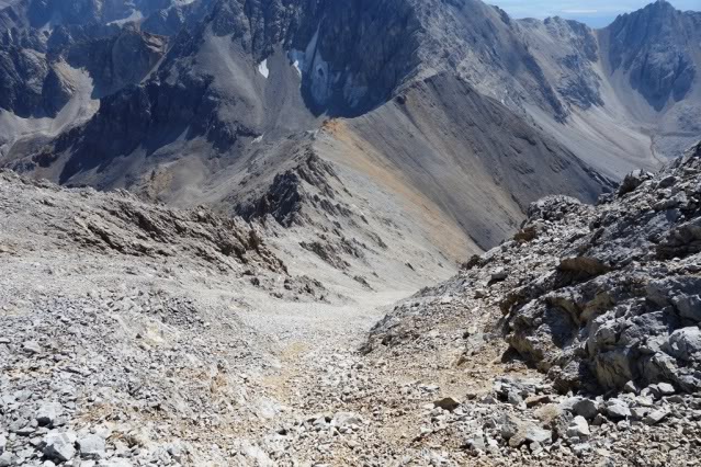 The descent off the South side of Sacajawea.