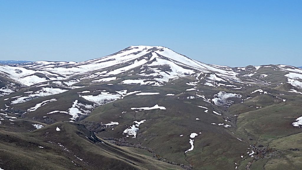 Squaw Butte viewed from Peak 6311.