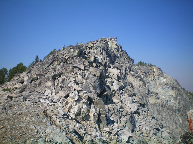 The rugged, upper east ridge of Peak 9641. Livingston Douglas Photo 