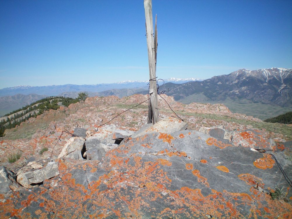 The summit cairn and post atop Jumpoff Peak. Livingston Douglas Photo