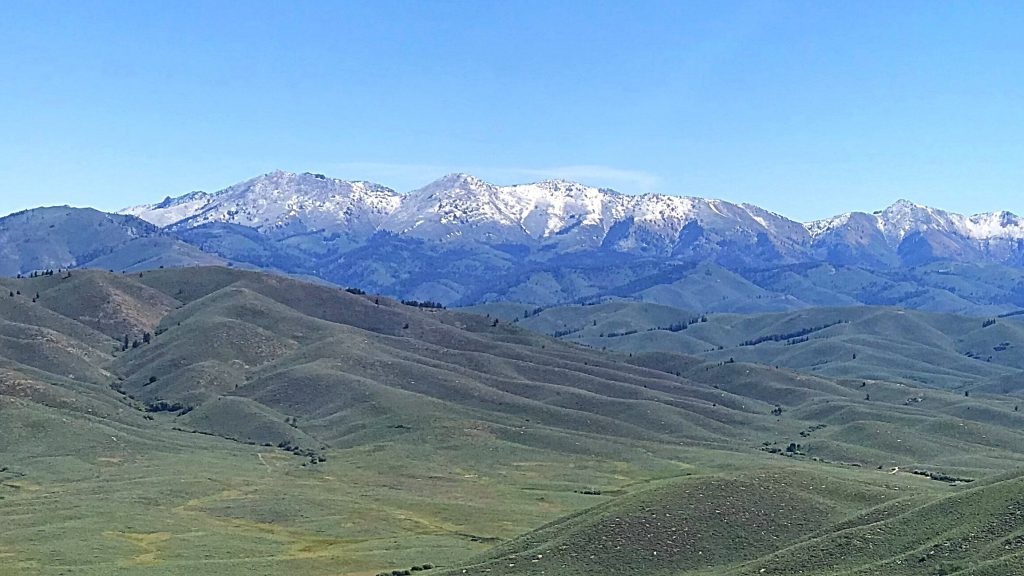 The main crest viewed from Sheep Point.