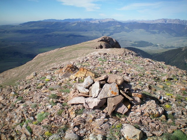 The summit area of Red Conglomerate Peaks South, looking south. Livingston Douglas Photo 