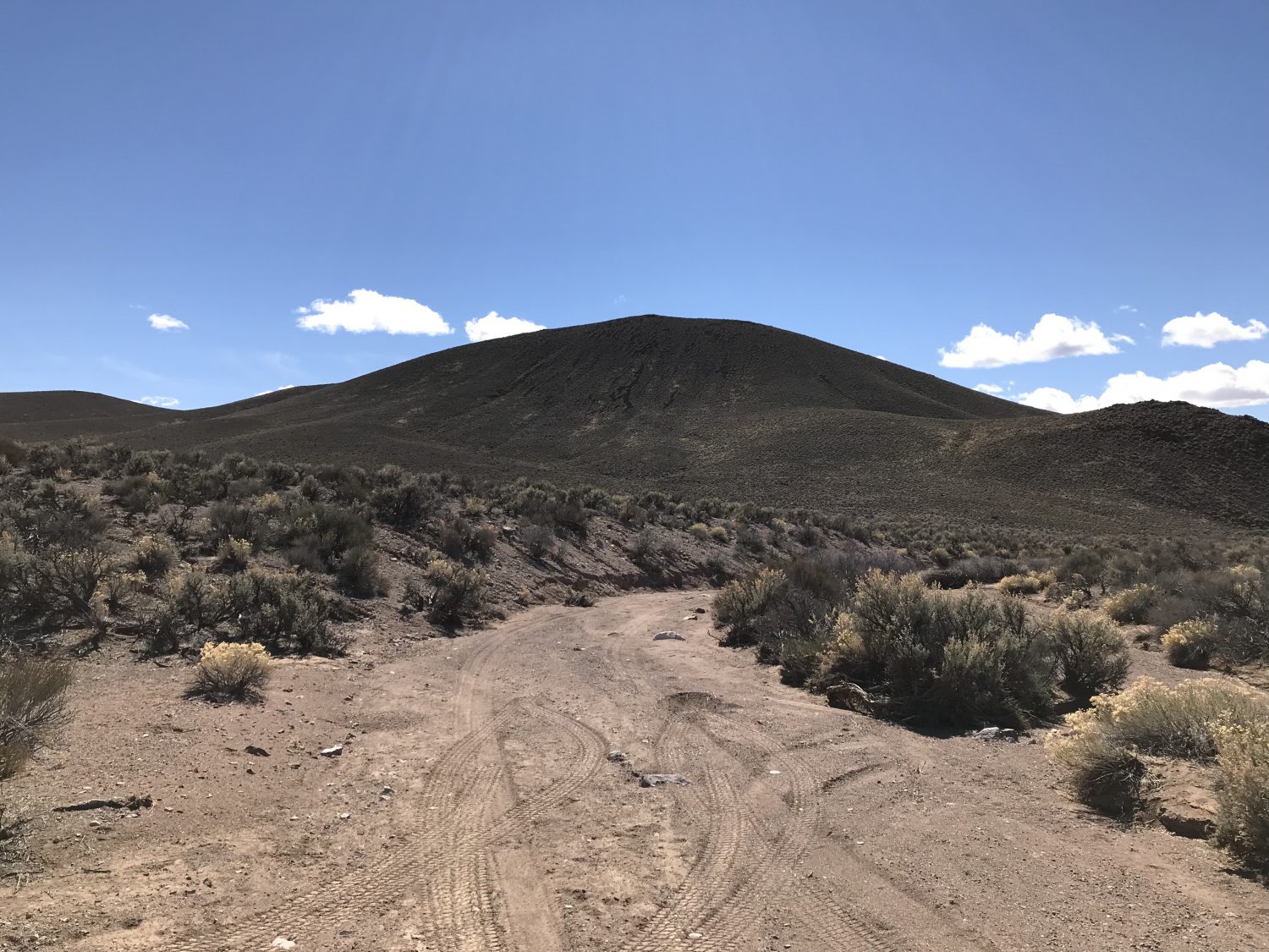 The first peak we climbed was Peak 5893. In 2017 we parked at its base but a thunderstorm unexpectedly swept over us and we abandoned the climb.