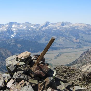 The summit of Atlas Peak. The Fin, Standhope, Altair, Pegasis and Pyramid peaks in the background. Photo - Steve Mandella