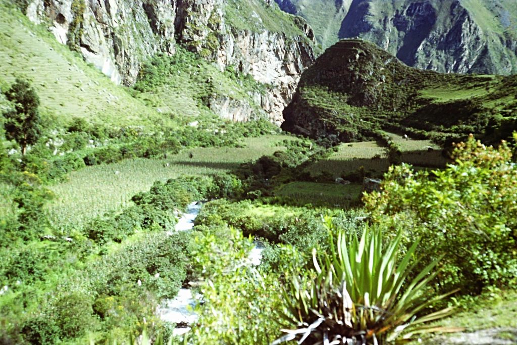 Looking back toward Llacta Pata.