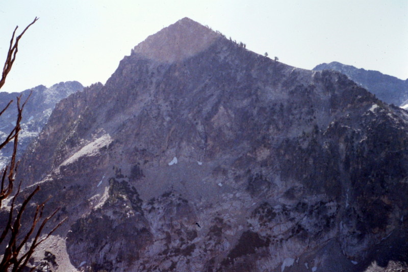 Mount Everly from Queens Pass.