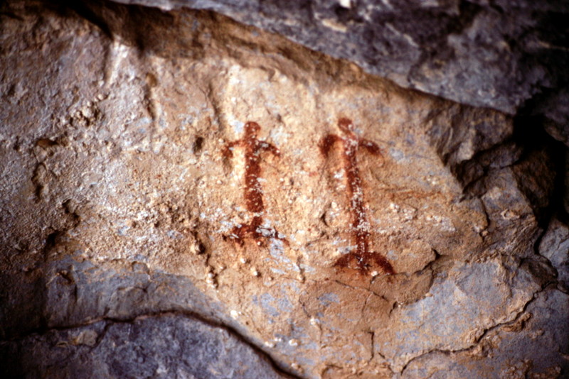 There are many archeological sites in the range. These petroglyphs are found in Box Canyon.