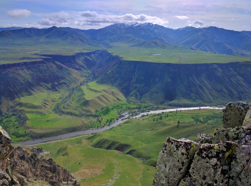 Cathedral Rocks summit view looking east. Erik Pohlmann Photo 