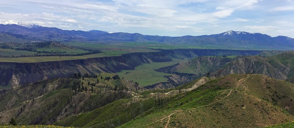Looking northeast from the summit of Little Fiddler toward Prairie, Idaho with the South Fork Canyon below. The trail visible is FST-323.
