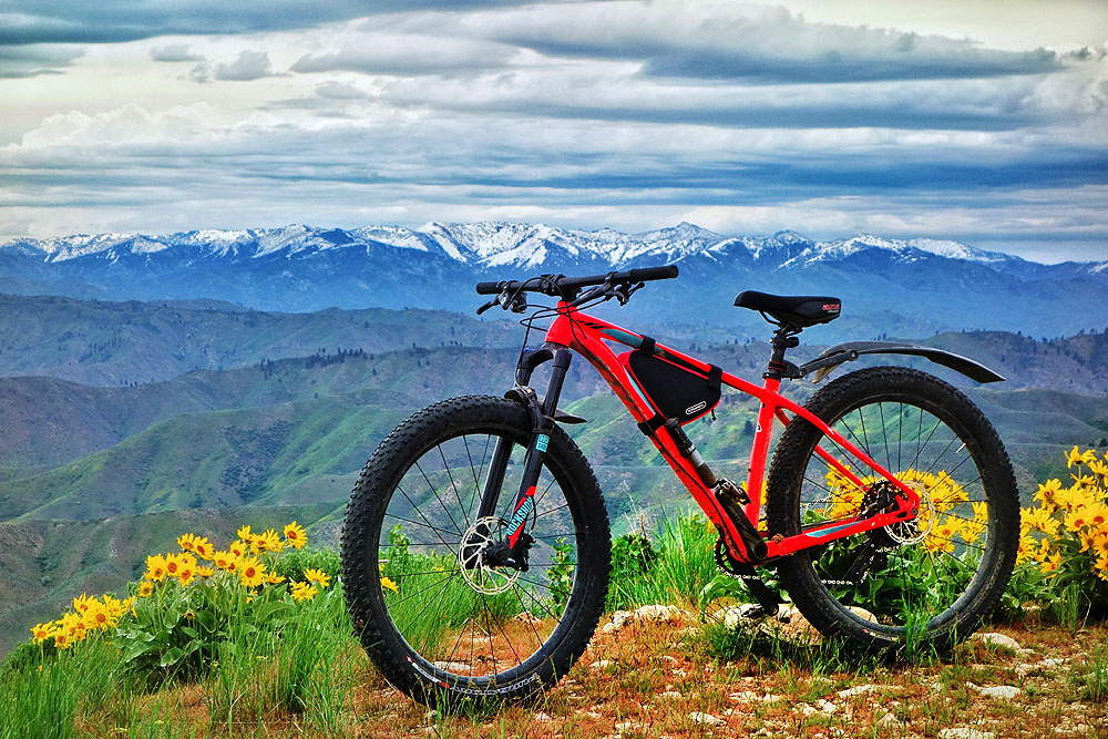 Erik's bike on the summit of Kepros. Check out the links below for more images of Erik's day and night.