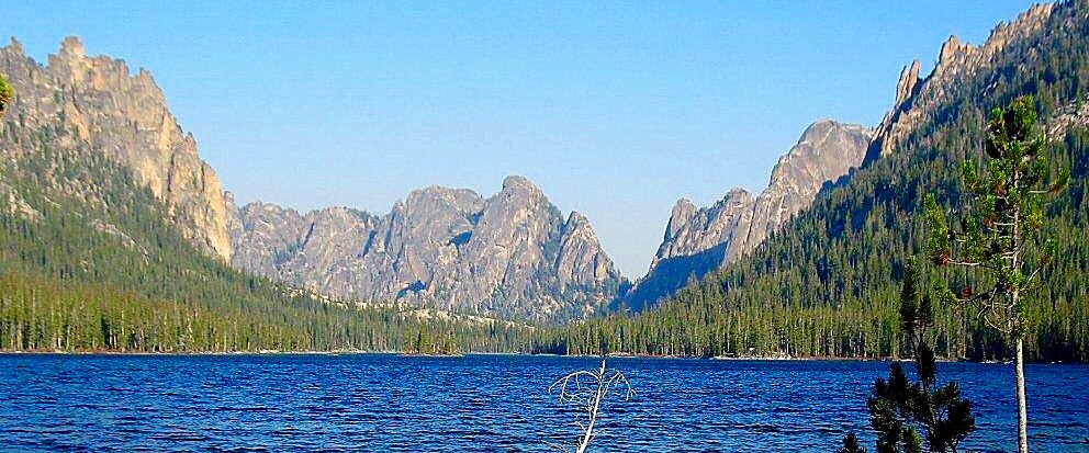 A lake level view of the Litner Group. USFS photo