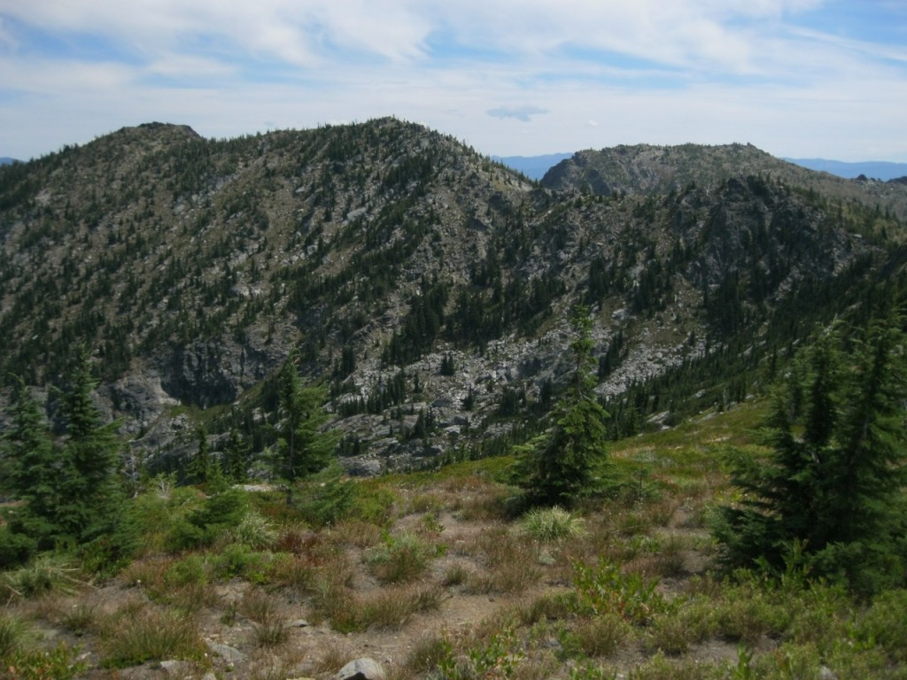 The ridge line of the Moose Creek Buttes - a pleasant walking stretch. Dan Saxton Photo 