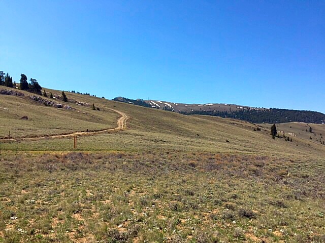 This is the saddle between Jumpoff and Howe peaks.