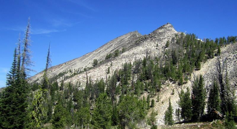 Approaching the beginning of the ridge. Deb Rose Photo