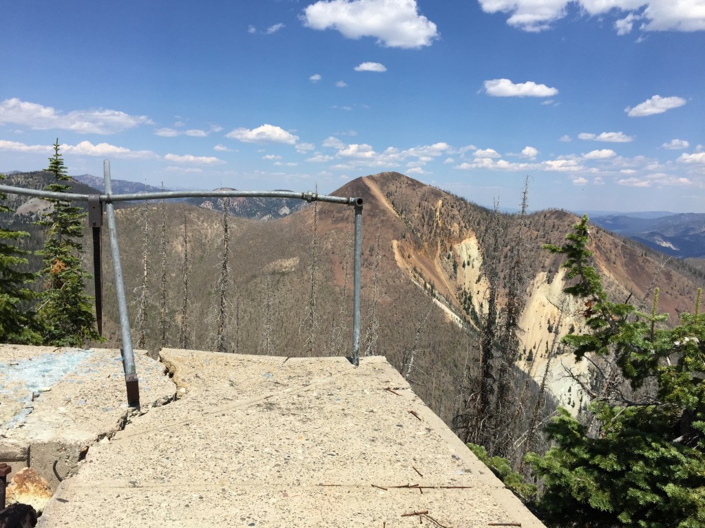 You can see why this peak was once a fire lookout site. The view covers a lot of ground. This shot is looking north.